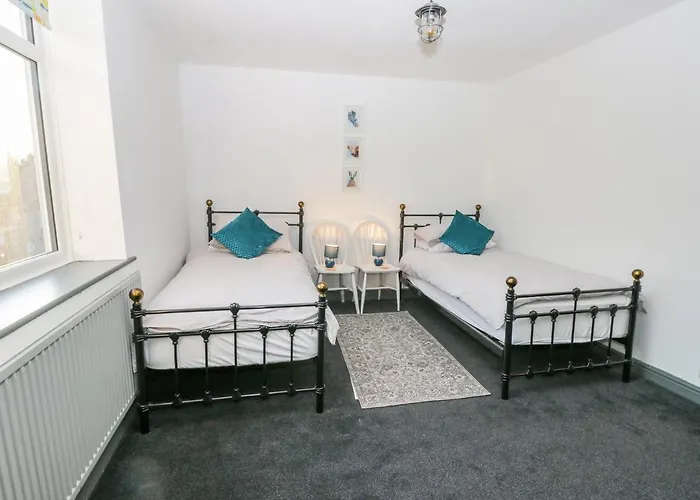 Sandgate 4* Scarborough